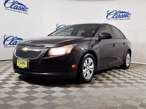 Gray 2014 Chevrolet Cruze LS