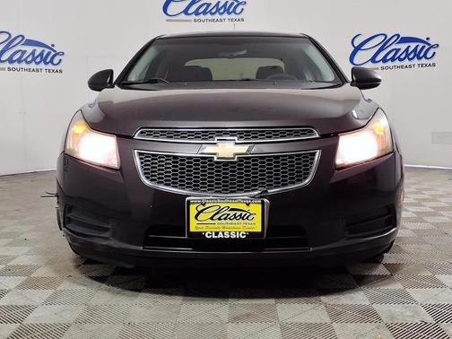 Gray 2014 Chevrolet Cruze LS
