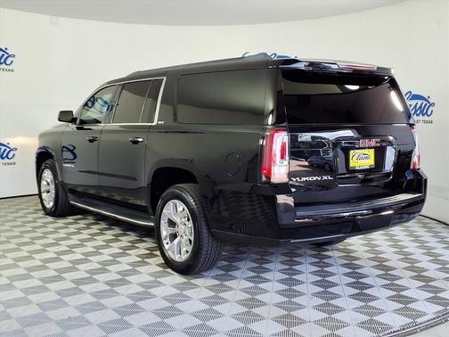 2017 GMC Yukon XL SLT