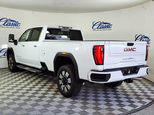 2026 GMC Sierra 3500 Denali