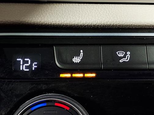 2022 Volkswagen Atlas 2.0T SE w/Technology 4MOTION