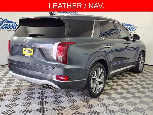 Gray 2022 Hyundai PALISADE Limited