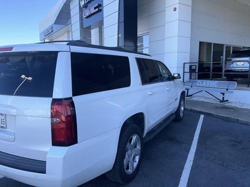 2018 Chevrolet Suburban LT