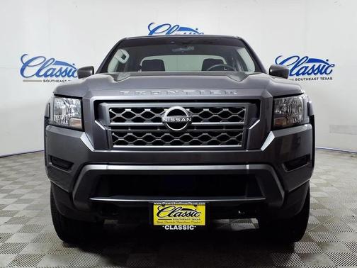 Gray 2023 Nissan Frontier SV