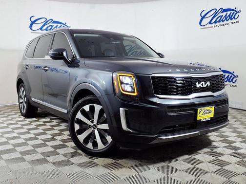 Gray 2022 Kia Telluride EX