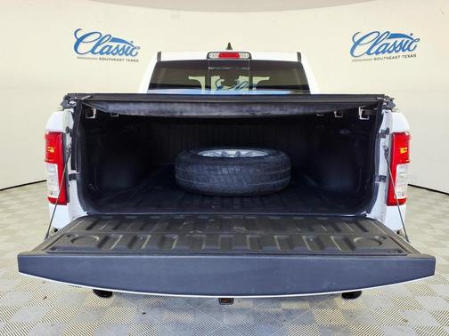 White 2023 RAM 1500 Big Horn/Lone Star