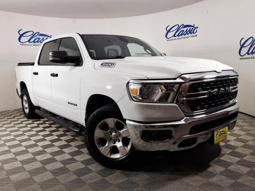 White 2023 RAM 1500 Big Horn/Lone Star