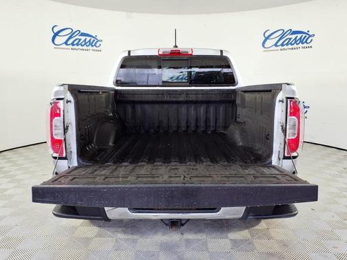 Gray 2016 GMC Canyon SLE