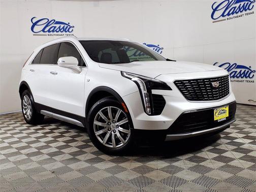 2022 Cadillac XT4 Premium Luxury