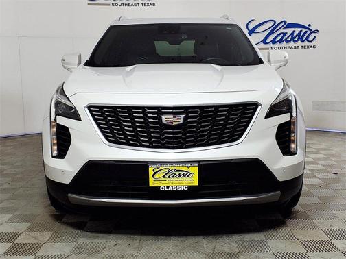 2022 Cadillac XT4 Premium Luxury