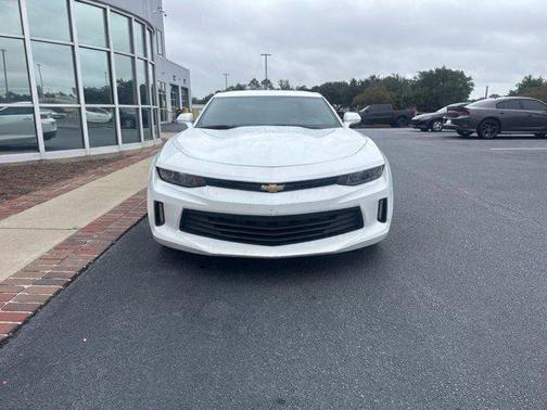 Summit White 2016 Chevrolet Camaro 2LT
