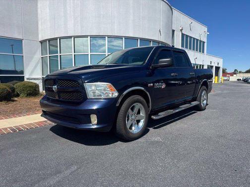 True Blue Pearlcoat 2014 RAM 1500 Tradesman/Express