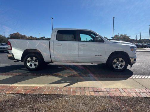 Bright White Clearcoat 2022 RAM 1500 Big Horn/Lone Star