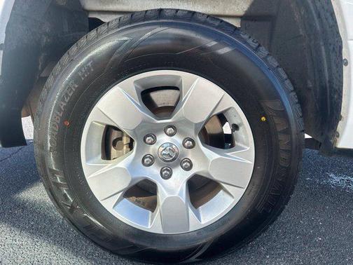 Bright White Clearcoat 2022 RAM 1500 Big Horn/Lone Star