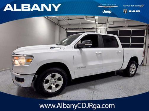 Bright White Clearcoat 2022 RAM 1500 Big Horn/Lone Star