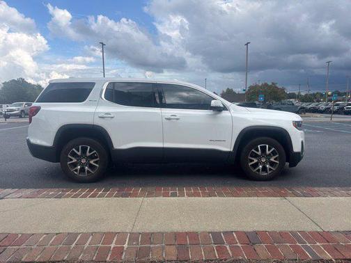 Summit White 2023 GMC Acadia FWD SLE