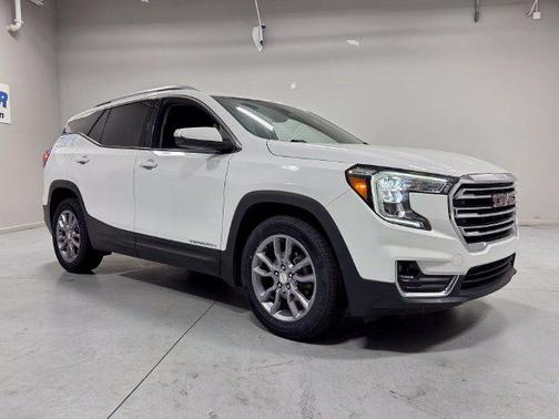 Summit White 2023 GMC Terrain SLT