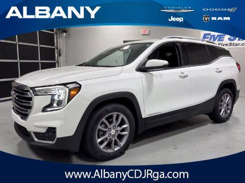 Summit White 2023 GMC Terrain SLT