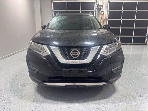 Magnetic Black Pearl 2020 Nissan Rogue SV