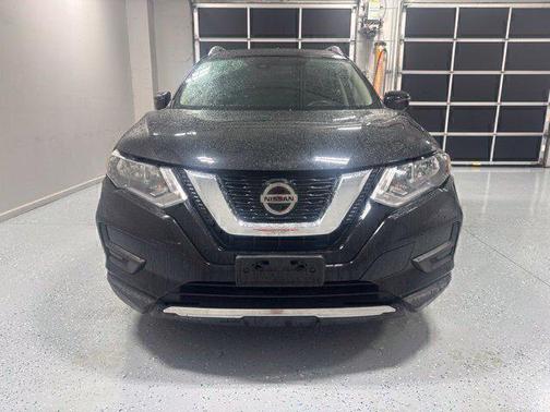 Magnetic Black Pearl 2020 Nissan Rogue SV