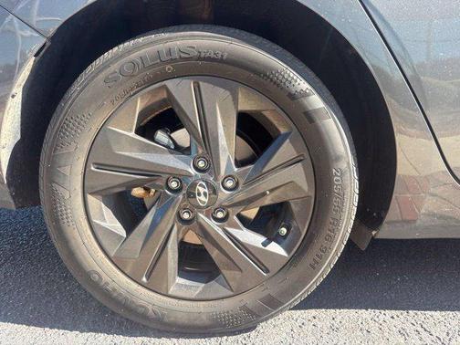 Ecotronic Gray 2023 Hyundai ELANTRA SEL
