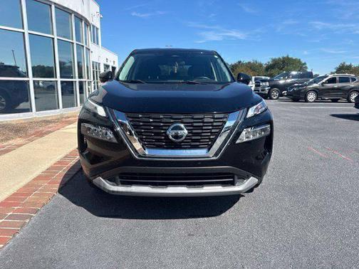 Super Black 2021 Nissan Rogue SV