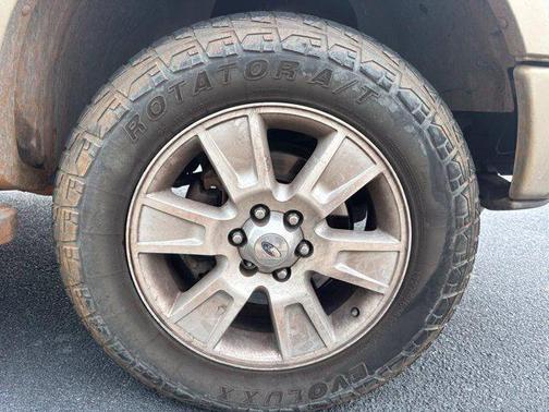 White Platinum Metallic Tri-Coat 2012 Ford F-150 Lariat