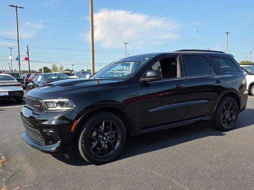 DB Black Clearcoat 2026 Dodge Durango GT AWD HEMI V8