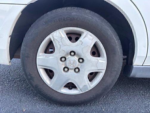Taffeta White 2005 Honda Accord 2.4 LX