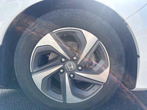White 2019 Honda Insight EX