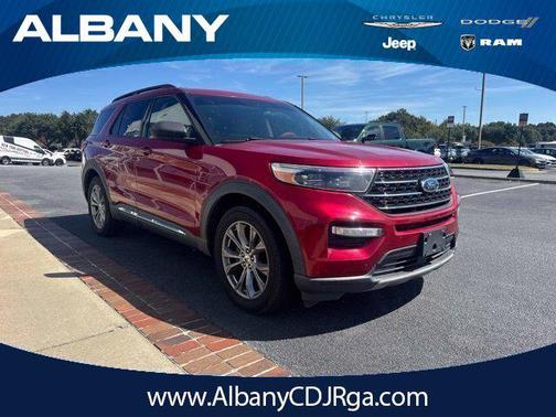 Rapid Red Metallic Tinted Clearcoat 2020 Ford Explorer XLT