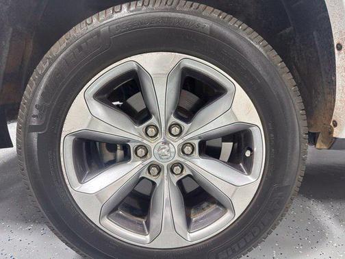 Bright White Clearcoat 2020 RAM 1500 Limited