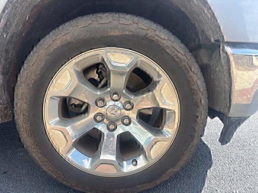 Billet Silver Metallic Clearcoat 2022 RAM 1500 Big Horn/Lone Star