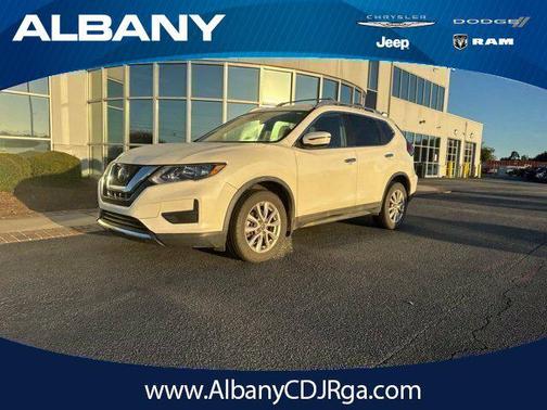 Pearl White Tricoat 2020 Nissan Rogue SV