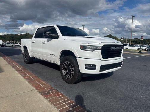Bright White Clearcoat 2025 RAM 1500 Laramie
