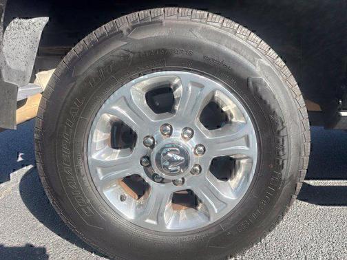 Diamond Black Crystal Pearlcoat 2024 RAM 2500 Big Horn Crew Cab 4x4 6'4' Box