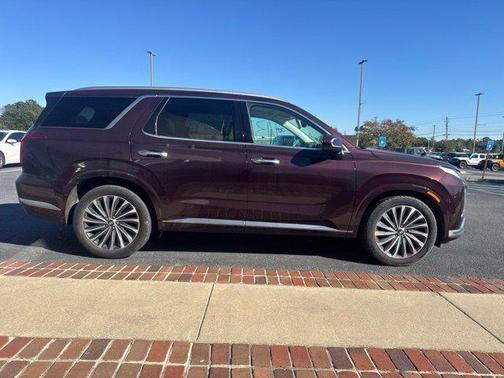 Sierra Burgundy 2024 Hyundai PALISADE Calligraphy