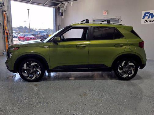 Green Apple 2023 Hyundai VENUE SEL