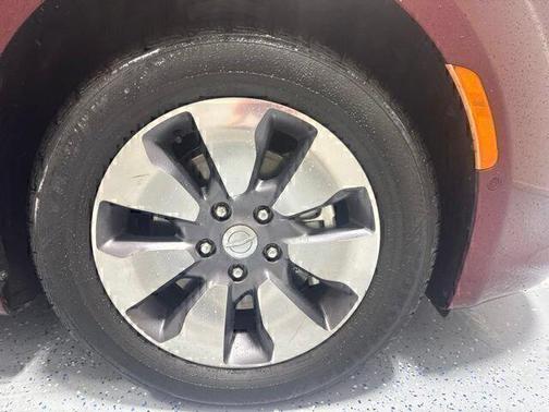 Velvet Red Pearlcoat 2018 Chrysler Pacifica Hybrid Limited