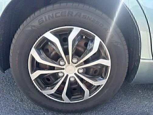 Aloe Green Metallic 2009 Toyota Camry LE