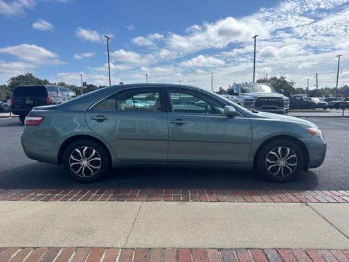 Aloe Green Metallic 2009 Toyota Camry LE
