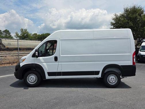 Bright White Clearcoat 2026 RAM ProMaster 1500 Base