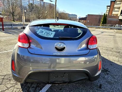 2016 Hyundai Veloster Base