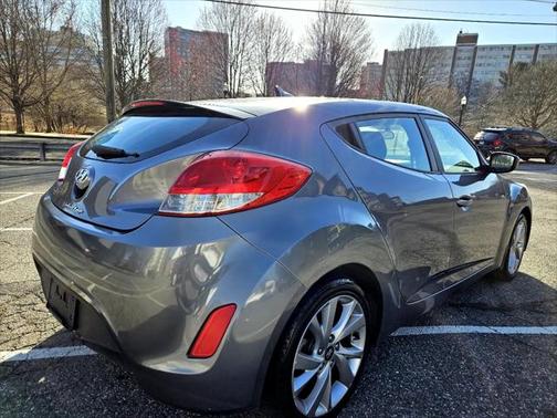 2016 Hyundai Veloster Base