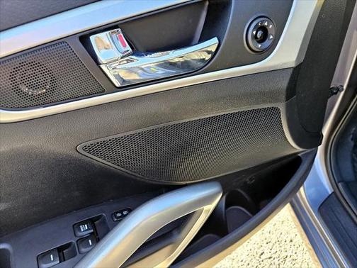 2016 Hyundai Veloster Base