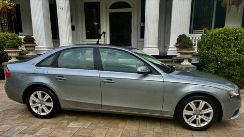2010 Audi A4 2.0T Premium quattro