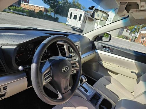 2013 Subaru Outback 2.5i