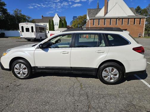 2013 Subaru Outback 2.5i
