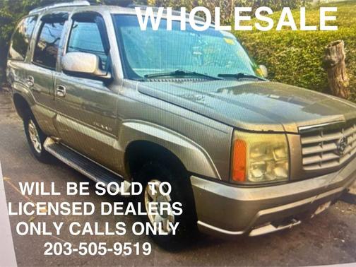 2003 Cadillac Escalade Base