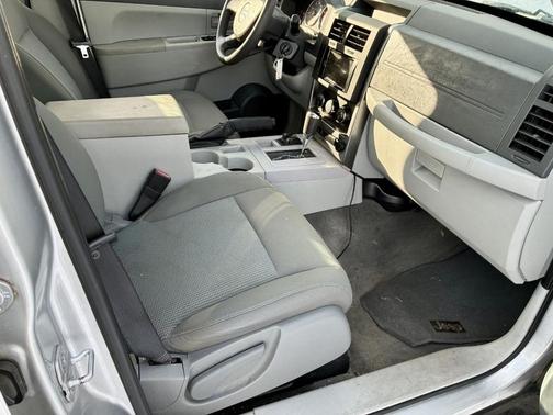 2008 Jeep Liberty Sport